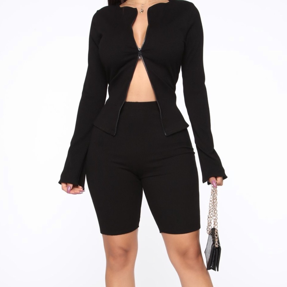 Black Ribbed 2 Piece Set